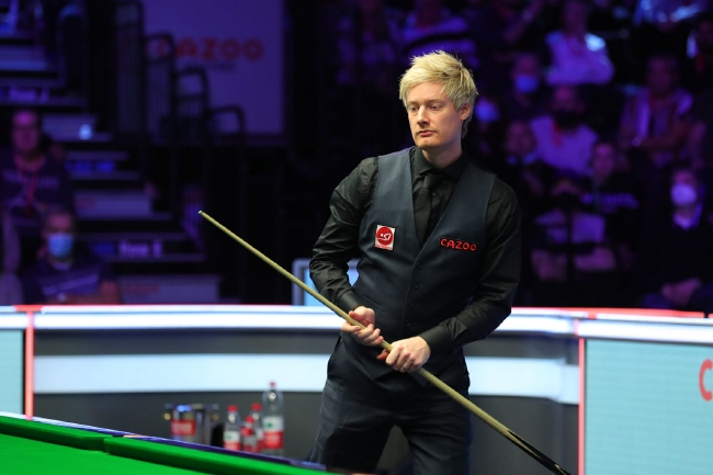 国足逐渐陷 国足逐渐陷