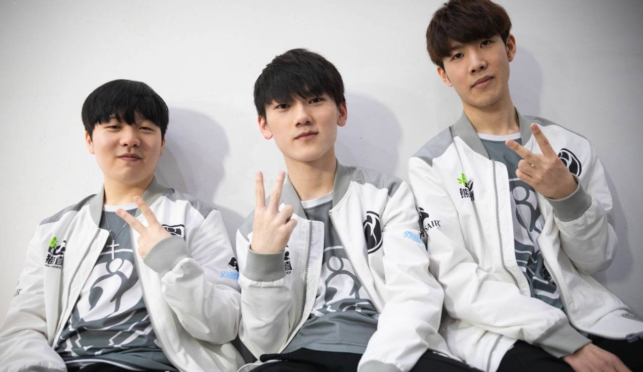 关于忠诚和 关于忠诚和