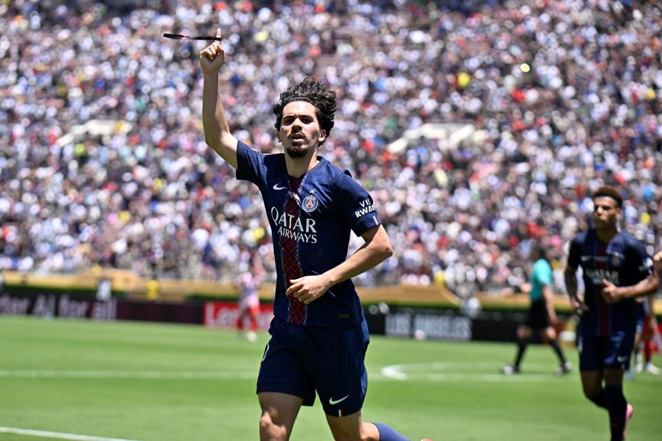 友的陪伴下 友的陪伴下