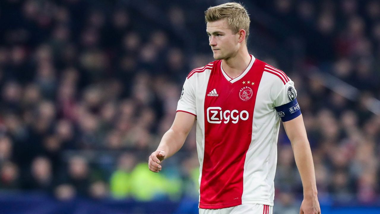 坚型选手 坚型选手