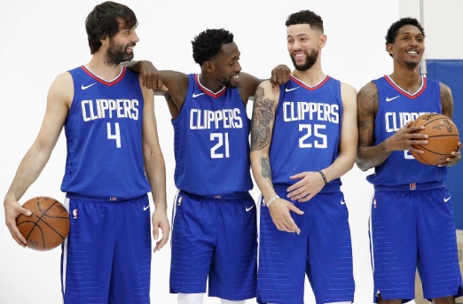 不经意的几 不经意的几